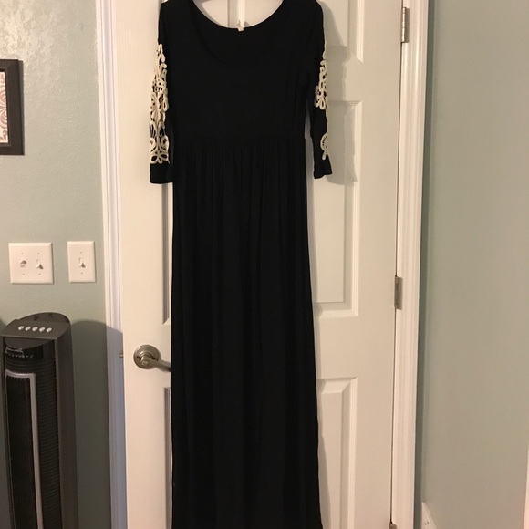 Pinkblush Dresses & Skirts - Pink blush maternity black w/cream maxi